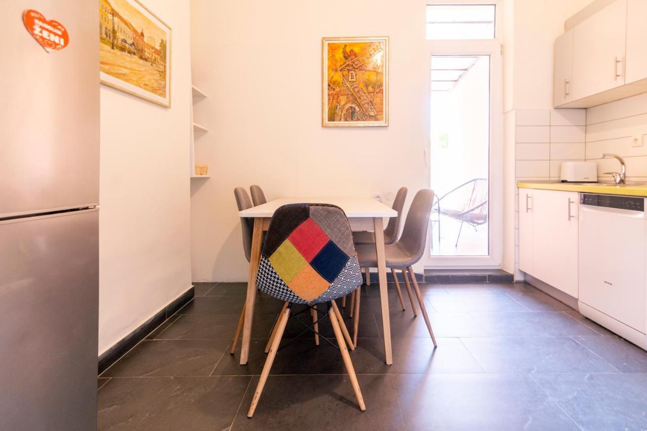 Jevrejska - Central Apartment With Free Parking โนวีซาด ภายนอก รูปภาพ